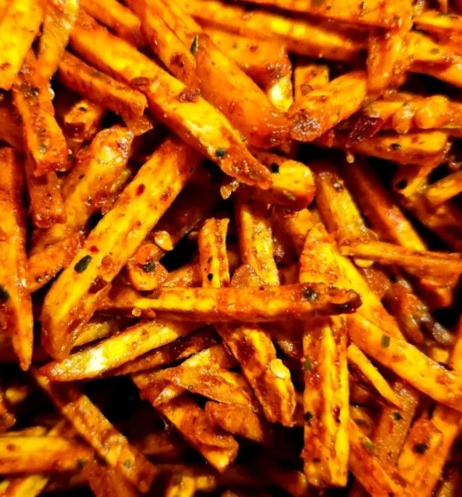 Keripik Talas Pedas Daun Jeruk 250g